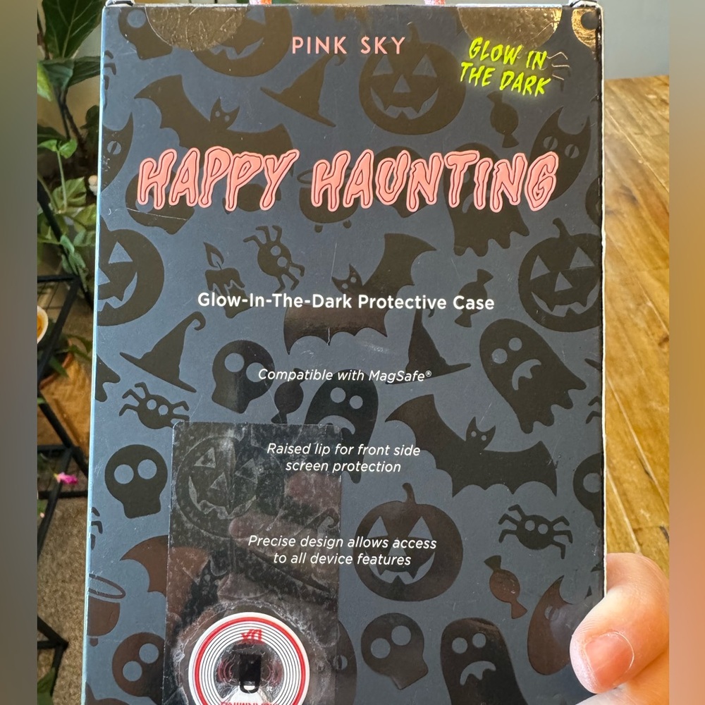 NEW Halloween GLOW IN THE DARK Case For iPhone 15 14 13 Magsafe - Picture 3 of 3